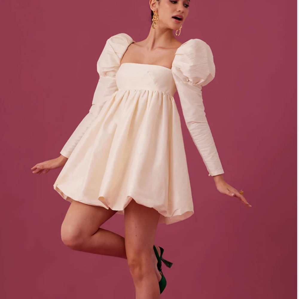 LOOK SKY LONG SLEEVE BUBBLE MINI DRESS NWOT